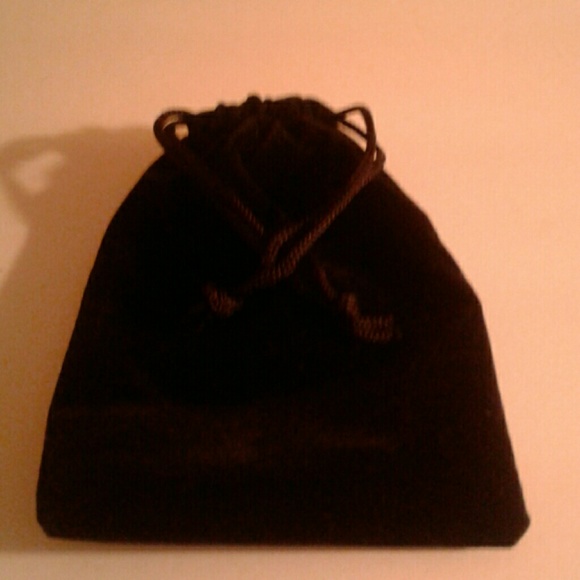 SALE 50% off BUNDLES 2+ items FREE GIFT BAG - Picture 4 of 4